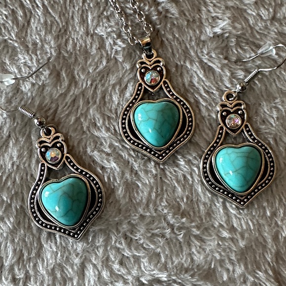 Turquoise Heart Pendant Necklace and Earring Set - Picture 2 of 3